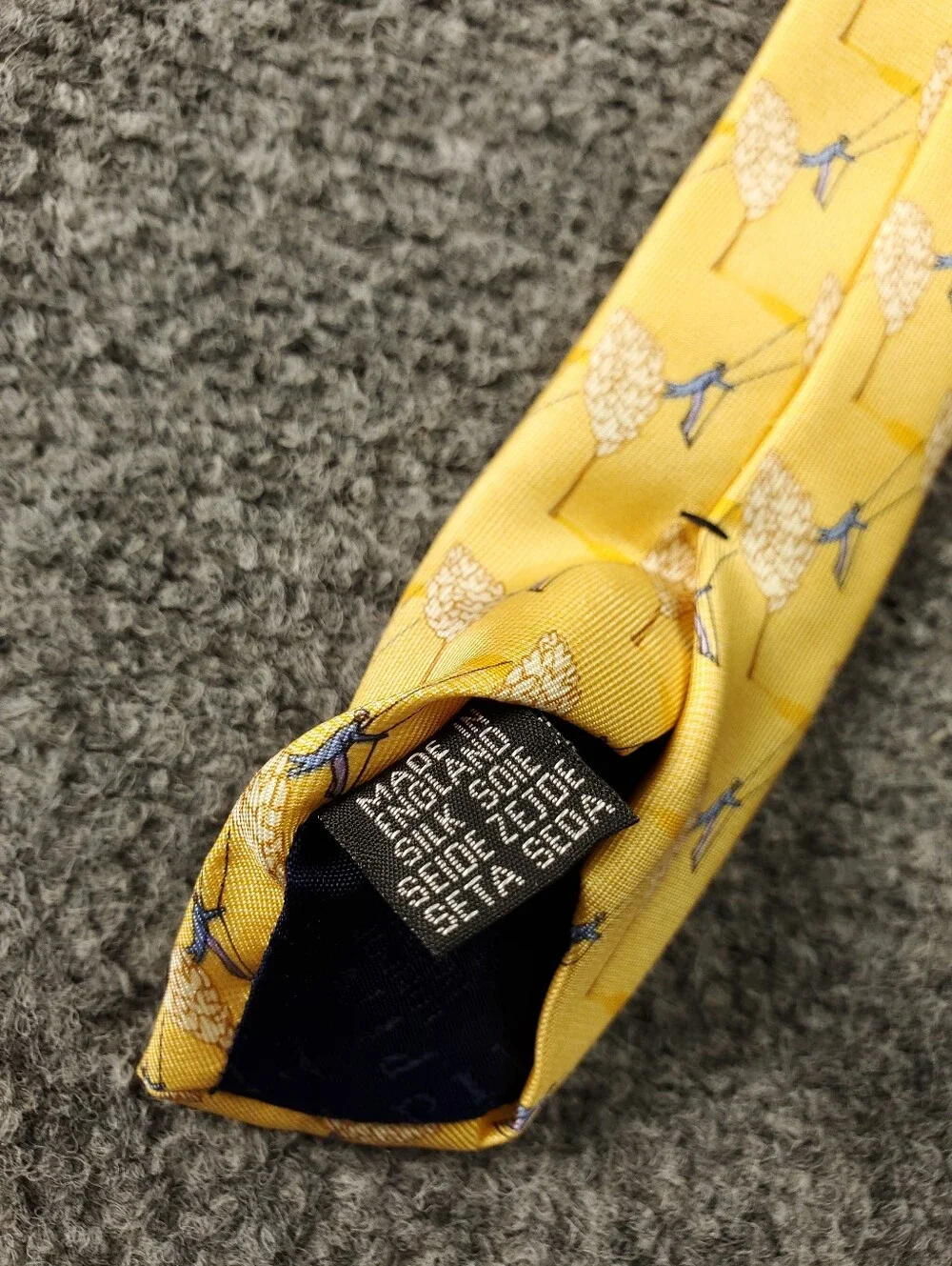 Thomas Pink Silk Tie Yellow Gold Tree Swing Novelty England 2001 Handmade